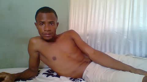 Adrian Honey online show from December 5, 6:54 am