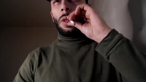 HenryAxe online show from February 8, 1:05 pm