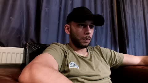 HenryAxe online show from December 24, 1:50 pm