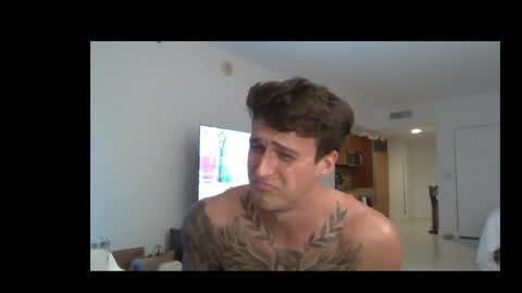 henrydesanti online show from May 31, 3:07 am