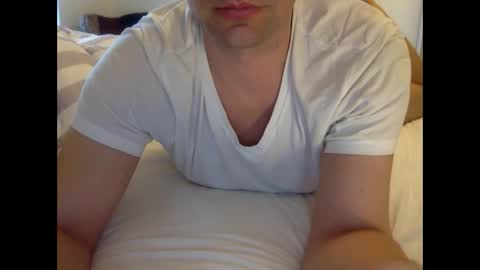 Henryhipster  sub  spank useme new Europe Twink kiss first fit kinky naughty online show from January 16, 2:42 pm