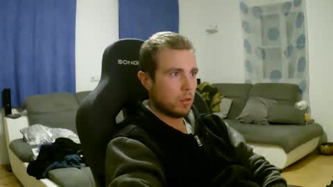 John Pearl online show from January 13, 7:18 pm