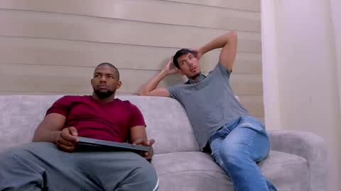 heteros men online show from February 12, 11:41 pm