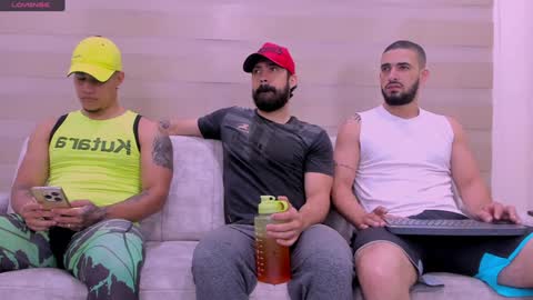 heteros men online show from January 13, 1:28 pm