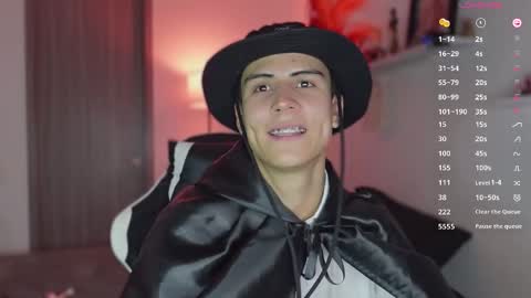 hey_cesard online show from October 31, 11:30 pm