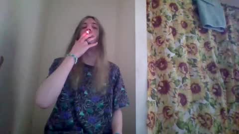Snapshot of hey_mikky chatting on March 9, 2:43 pm hey_mikky online show from March 9, 2:43 pm