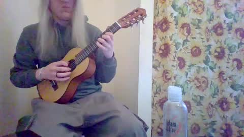 Snapshot of hey_mikky chatting on March 12, 7:17 pm hey_mikky online show from March 12, 7:17 pm