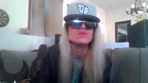 Snapshot of hey_mikky chatting on September 21, 4:29 pm hey_mikky online show from September 21, 4:29 pm