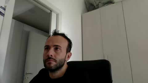 hhombre online show from June 11, 6:44 am