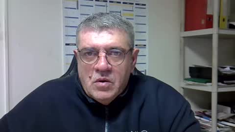 hippo online show from December 3, 6:24 am