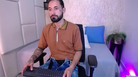 Hisoka online show from February 13, 8:25 pm