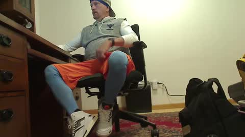 Snapshot of hockeybud chatting on October 7, 6:01 pm Rick online show from October 7, 6:01 pm