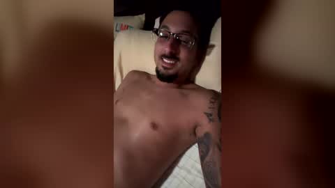 hoeskii online show from July 18, 1:12 am