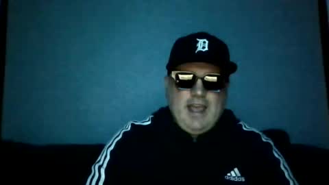 holden_minutz online show from August 5, 7:24 am
