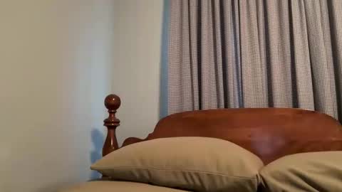 honey_man14 online show from February 7, 12:34 pm