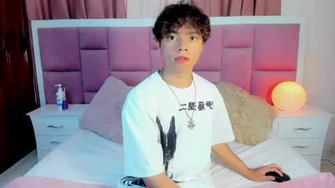 honeymoon_sariel online show from May 20, 2:01 pm
