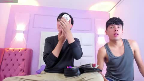 hoot_booys_ online show from March 19, 8:45 pm