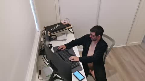 hopefulguy86 online show from May 15, 11:13 pm