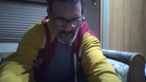 joey online show from November 25, 5:20 am