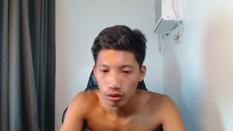 Snapshot of horny_asianmoreno chatting on September 23, 11:04 pm ROGER online show from September 23, 11:04 pm