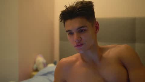 Extaz Athrey Howard online show from December 15, 7:21 pm