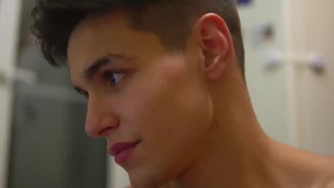 Extaz Athrey Howard online show from December 22, 8:58 pm