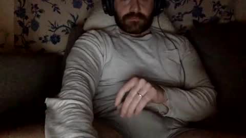 Snapshot of horny_thick_cock chatting on January 6, 3:53 am horny_thick_cock online show from January 6, 3:53 am