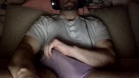 Snapshot of horny_thick_cock chatting on October 18, 4:17 am horny_thick_cock online show from October 18, 4:17 am