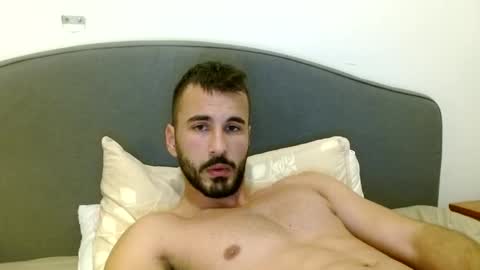 hornyasfuckk33 online show from December 22, 6:38 pm