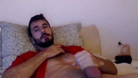 Snapshot of hornyasfuckk33 chatting on December 20, 7:01 am hornyasfuckk33 online show from December 20, 7:01 am