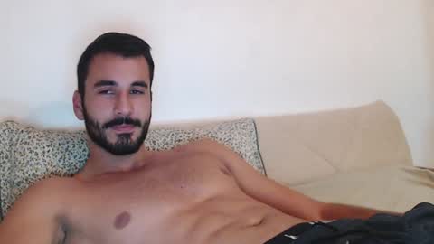 Snapshot of hornyasfuckk33 chatting on December 7, 12:20 am hornyasfuckk33 online show from December 7, 12:20 am