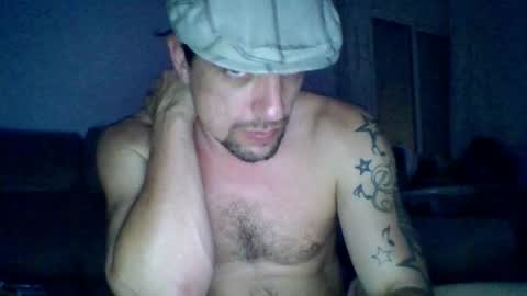 hornybritcouple22 online show from April 4, 1:35 am