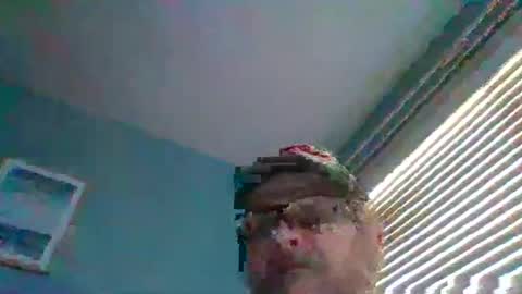 hornyd7711 online show from September 25, 5:34 pm