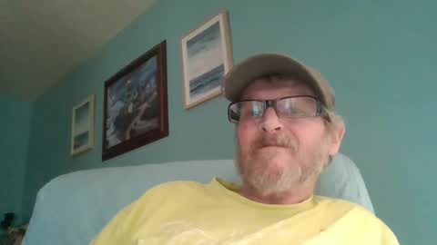 hornyd7711 online show from September 19, 6:19 pm