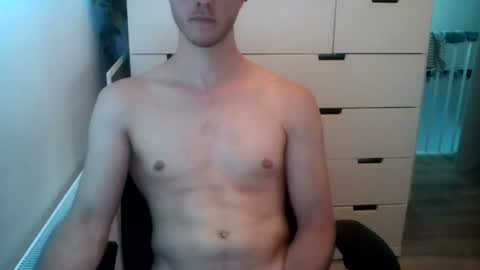 hornydutchman69 online show from July 17, 6:14 pm
