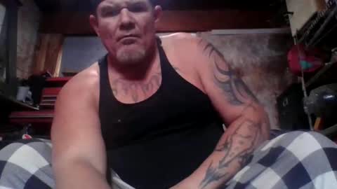 hornyhungwhiteboy4u269 online show from February 10, 8:21 pm