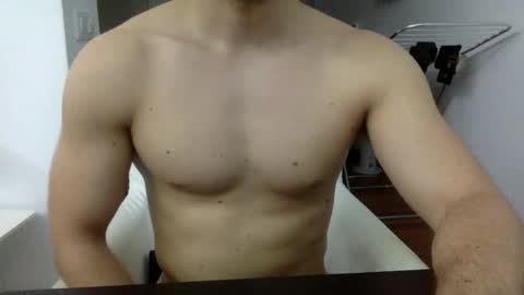 hornyspaniard93 online show from May 4, 5:36 pm