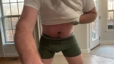 Snapshot of hornyusa13 chatting on February 7, 1:32 pm hornyusa13 online show from February 7, 1:32 pm