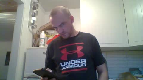 hornyvikingoe online show from December 15, 12:17 pm