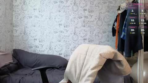 Snapshot of hot_boy_oscar chatting on September 16, 11:22 am Oscar  online show from September 16, 11:22 am