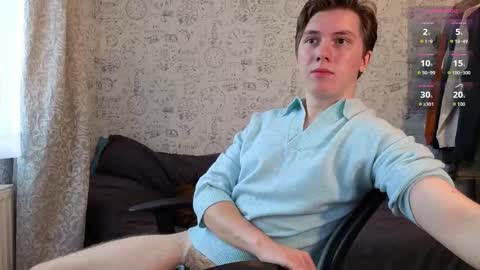 Snapshot of hot_boy_oscar chatting on September 20, 11:21 am Oscar  online show from September 20, 11:21 am