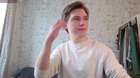 Snapshot of hot_boy_oscar chatting on October 4, 11:15 am Oscar  online show from October 4, 11:15 am