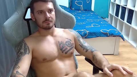 hot_cap_77 online show from October 23, 8:12 pm