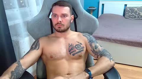 hot_cap_77 online show from January 31, 7:11 pm