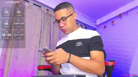 hot_dreams_x online show from January 23, 11:58 am