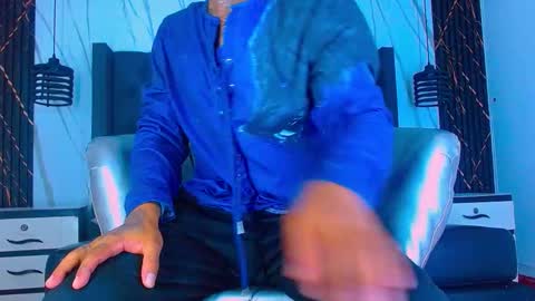 JUSTIN LOGAN online show from February 17, 12:37 pm