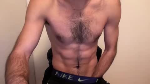 hot_men_athlete online show from January 6, 9:02 am