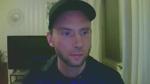 hot_saucer online show from February 25, 6:09 pm