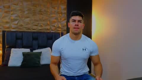 felipe  marcello online show from February 19, 4:22 pm