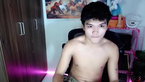 hotking_cummer online show from April 25, 12:30 pm